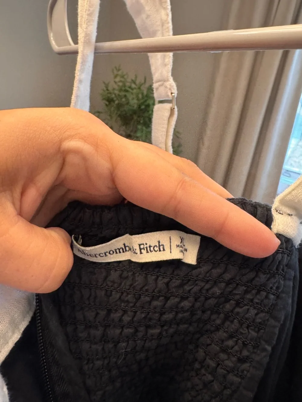 Abercrombie & Fitch Black Slip Dress with White Trim - Picture 4 of 4